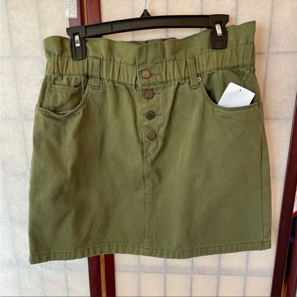 NWT blank nyc‎ olive green skirt 26